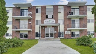 Alderview in Prince Albert, SK - Building Photo