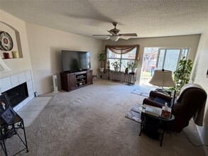 1203 Mallard Dr in Sherman, TX - Foto de edificio - Building Photo