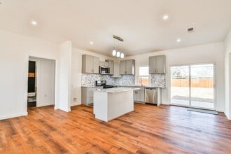 2308 36th St in Lubbock, TX - Building Photo - Building Photo