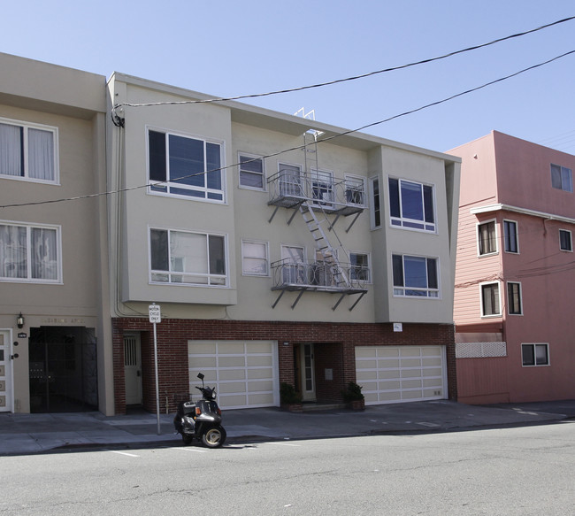 1885 Filbert St in San Francisco, CA - Building Photo - Building Photo