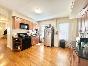 6 Germania St, Unit 1 in Boston, MA - Building Photo - Building Photo