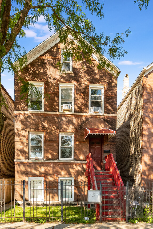 2628 S Kedzie Ave, Unit 2ndFloor in Chicago, IL - Foto de edificio - Building Photo