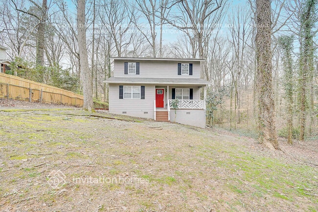 5484 Pine Dr SW in Mableton, GA - Foto de edificio - Building Photo