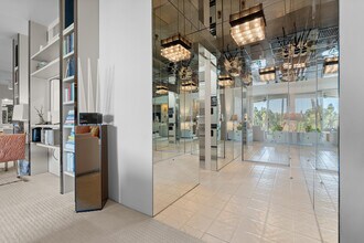 900 Island Dr in Rancho Mirage, CA - Building Photo - Building Photo