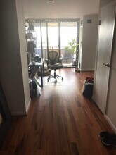 250 S Reynolds St, Unit 1505 in Alexandria, VA - Foto de edificio - Building Photo