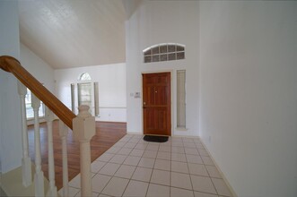 11718 Pedernales Falls Ln in Sugar Land, TX - Foto de edificio - Building Photo