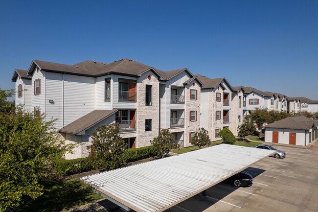Stonebridge at City Park in Houston, TX - Building Photo - Building Photo