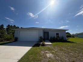 309 Panorama Ave in Lehigh Acres, FL - Building Photo