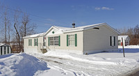 1360 Foxrun Ct in Pontiac, MI - Building Photo - Building Photo