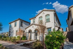 5821 W Pueblo Ave in Phoenix, AZ - Building Photo