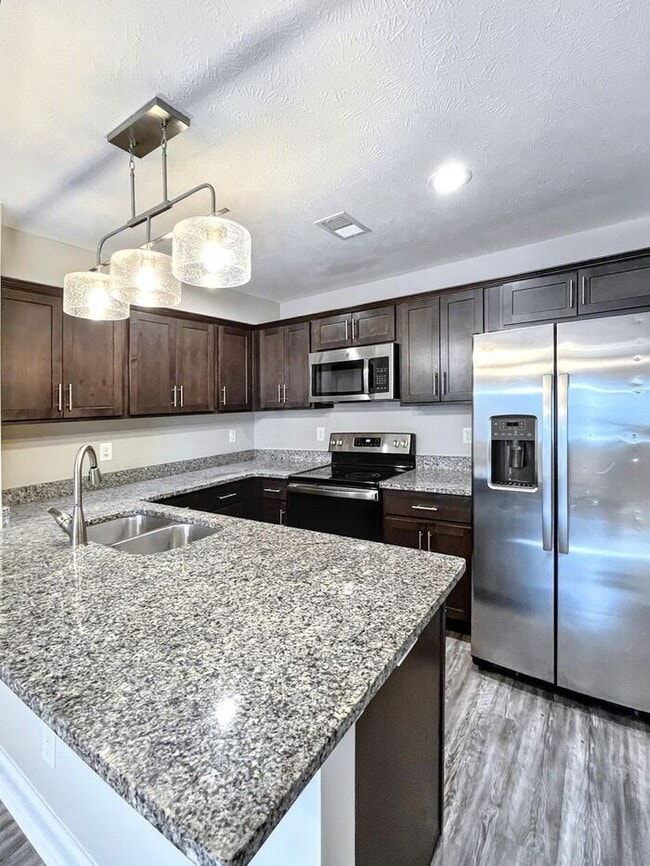 property at 1000 Henry Pl Blvd