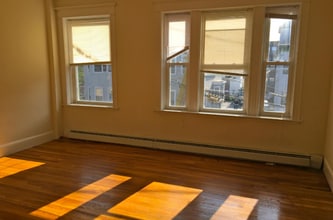 11 Quint Ave in Boston, MA - Building Photo - Building Photo
