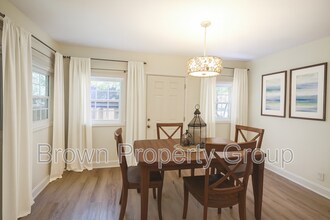 3022 Cliffdale Rd in Fayetteville, NC - Building Photo - Building Photo