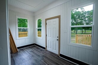 689 Wilderness Trail in Wharton, TX - Building Photo - Building Photo