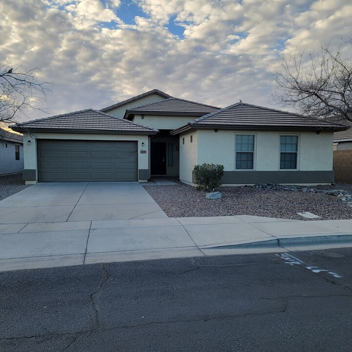 25581 W Superior Ave in Buckeye, AZ - Building Photo