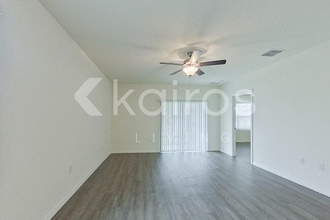 32153 Katelin Cir in Leesburg, FL - Building Photo - Building Photo