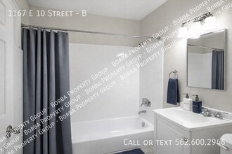 1167 E 10th St in Long Beach, CA - Building Photo - Building Photo