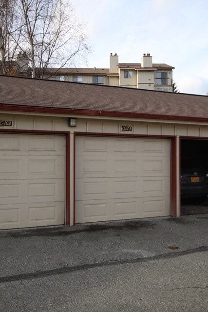 5644 E 40th Ave in Anchorage, AK - Building Photo - Building Photo