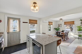 29 Malilly Rd in Portland, ME - Building Photo - Building Photo