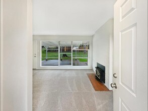 8255 Oahu Dr in Fair Oaks, CA - Building Photo - Building Photo