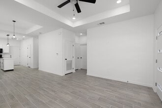 1801 Atrium Place Dr in Harlingen, TX - Building Photo - Building Photo