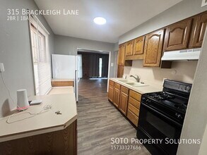 315 Brackleigh Ln in Florissant, MO - Building Photo - Building Photo
