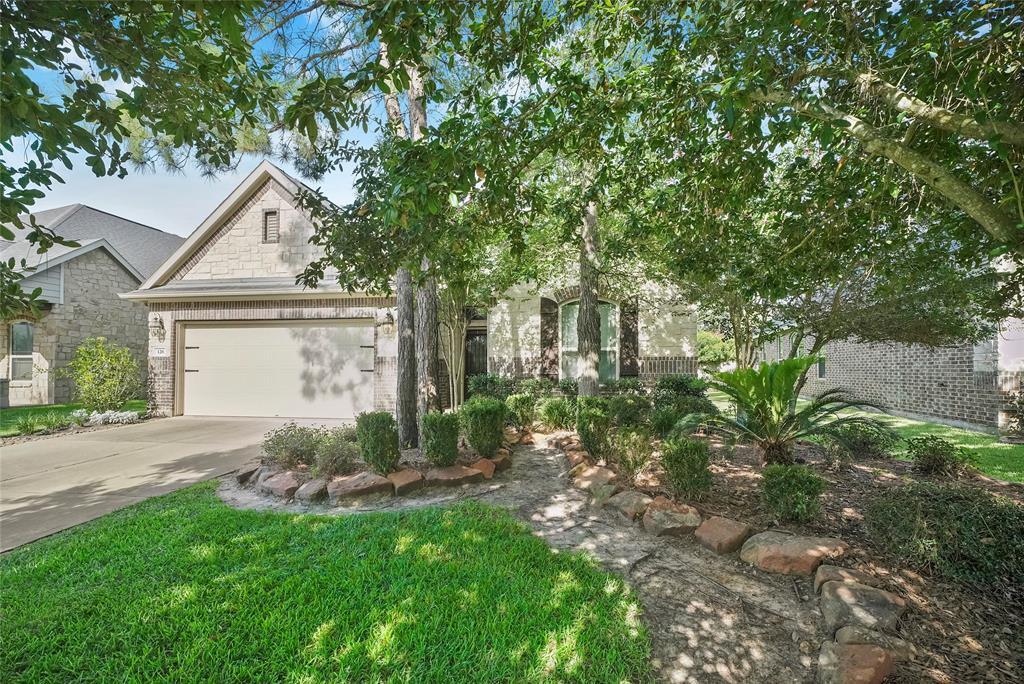 126 Springshed Pl in Montgomery, TX - Building Photo