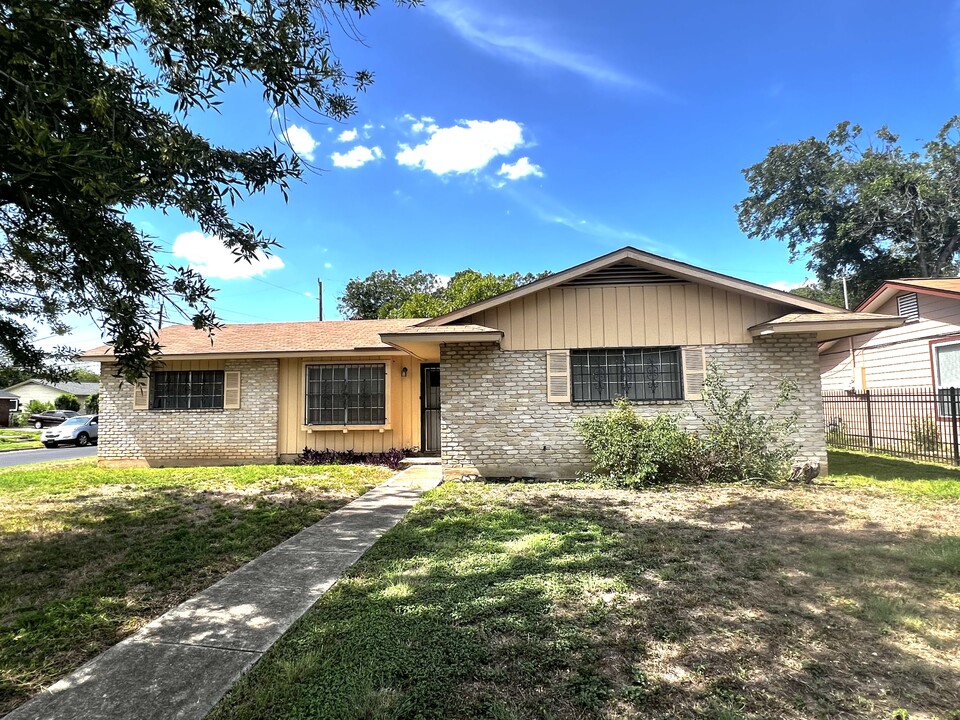 4603 Argonne Dr in San Antonio, TX - Building Photo