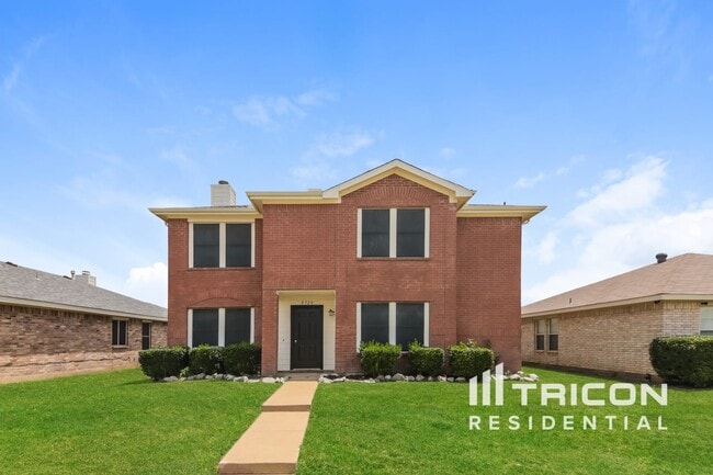 property at 2728 Monticello Ln