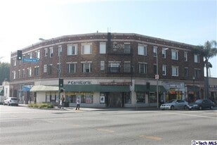 7209 Seville Ave, Unit 202 in Huntington Park, CA - Building Photo