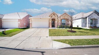14813 Dusty Boot Trl in Haslet, TX - Building Photo