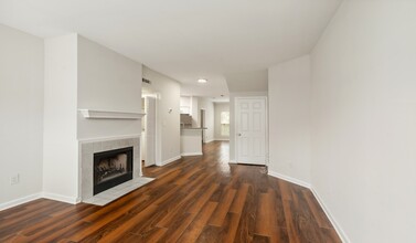 Peachtree Park Apartments in Atlanta, GA - Building Photo - Building Photo