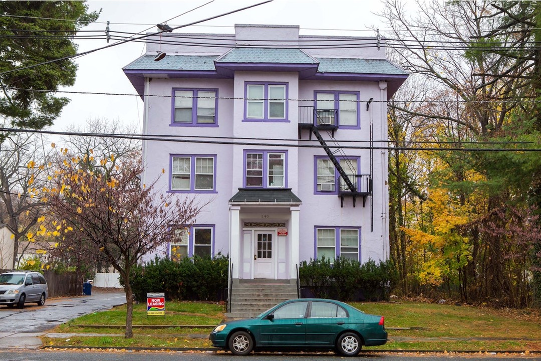 Lauren Place in Plainfield, NJ - Building Photo