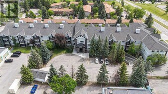 2022-2022 Canyon Meadows Dr SE in Calgary, AB - Building Photo