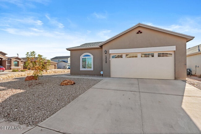 13960 Lago Vista Ave in Horizon City, TX - Building Photo - Building Photo