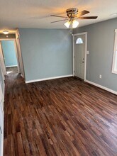 3432 SE Bryant St in Topeka, KS - Building Photo - Building Photo