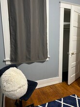 8 Davies Pl in Poughkeepsie, NY - Building Photo - Building Photo