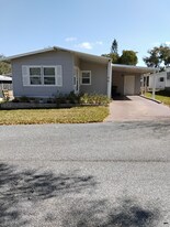 81 Jacaranda Dr in Safety Harbor, FL - Building Photo