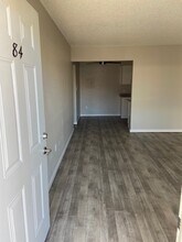 Royal Vista Apartments in Carson City, NV - Building Photo - Building Photo