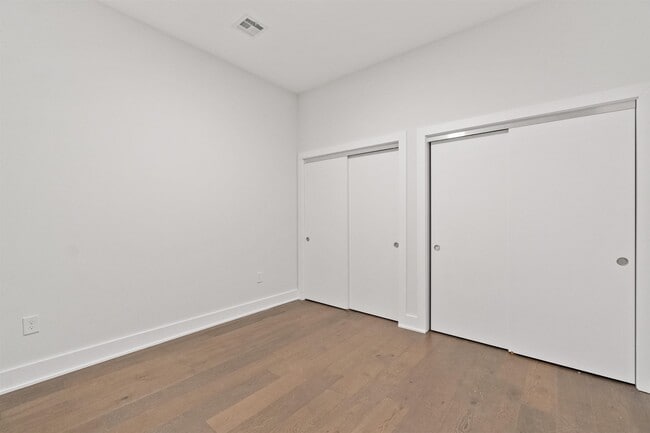 250 Ave E in Bayonne, NJ - Building Photo - Building Photo