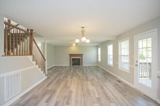 822 Sugarcane Way in Clarksville, TN - Building Photo - Building Photo