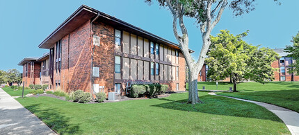 Century City Apartments in Reynoldsburg, OH - Foto de edificio - Building Photo