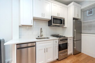 89 Park Dr in Boston, MA - Building Photo - Building Photo