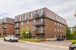 11990 Langelier Boul in Montréal, QC - Building Photo