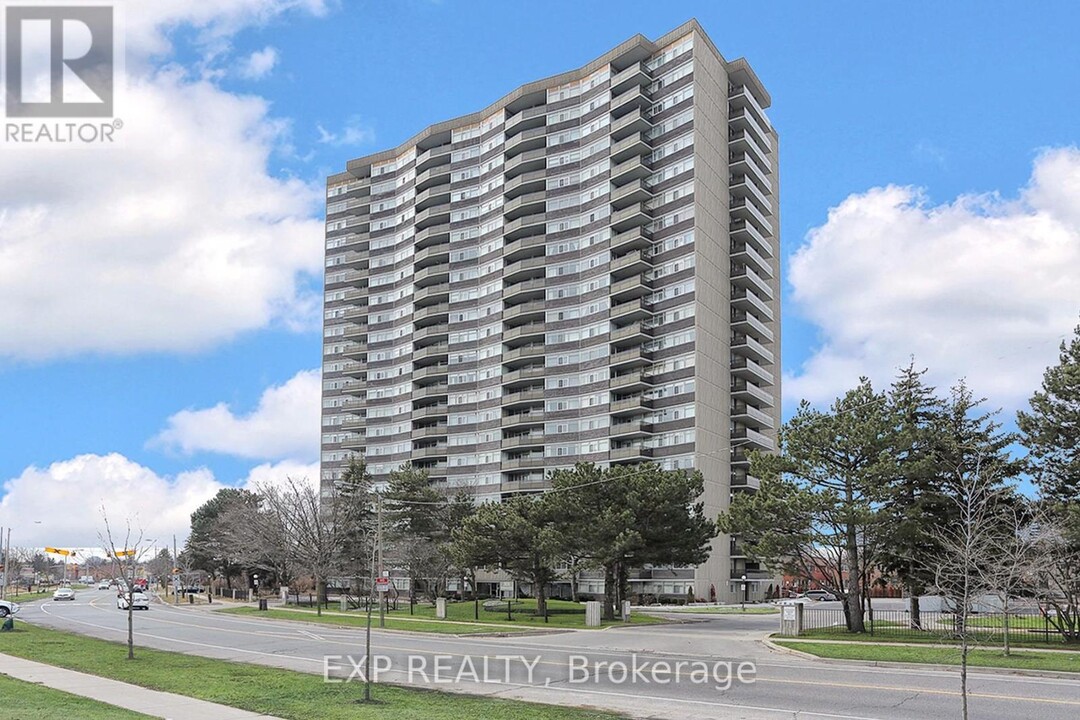 3151-3151 Bridletowne Cir in Toronto, ON - Building Photo