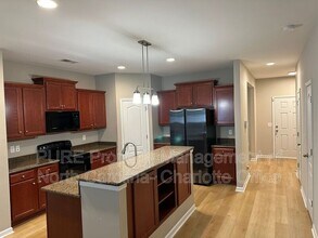 9974 Evergreen Terrace Drive in Charlotte, NC - Building Photo - Building Photo