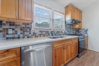 4206 Law St-Unit -B in Houston, TX - Building Photo - Building Photo