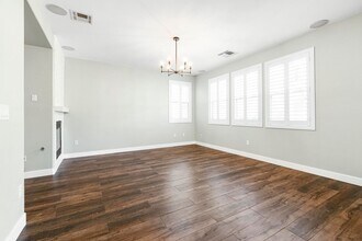 11900 Love Orchid Ln in Las Vegas, NV - Building Photo - Building Photo