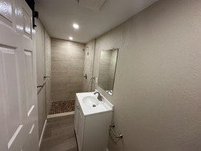 180 S Glenwood St in El Paso, TX - Building Photo - Building Photo