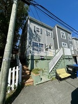16 Macklin Pl in St John's, NL - Building Photo